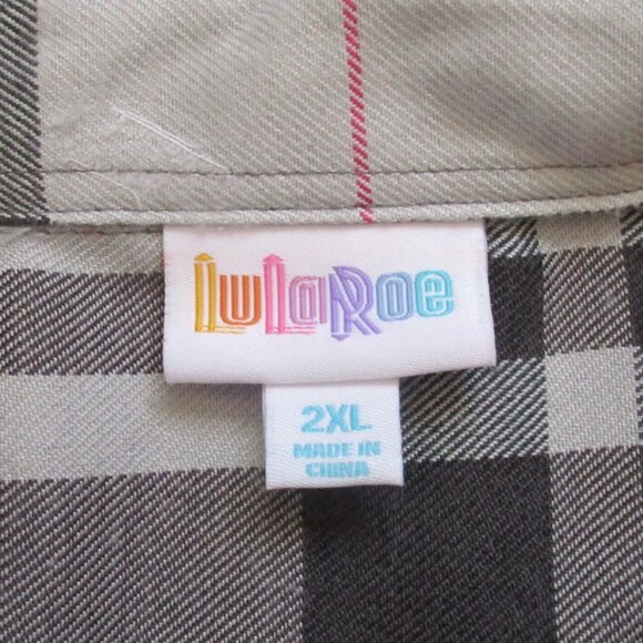 LULAROE Abagail Top Size 2XL Gray Plaid Button-Up Tunic Shirt - Picture 7 of 7